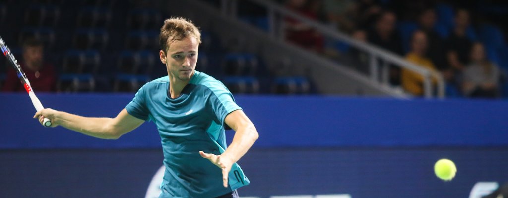 Medvedev leaves no chance to Lajovic