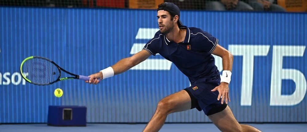 Khachanov served Isner-style and sent Duckworth packing