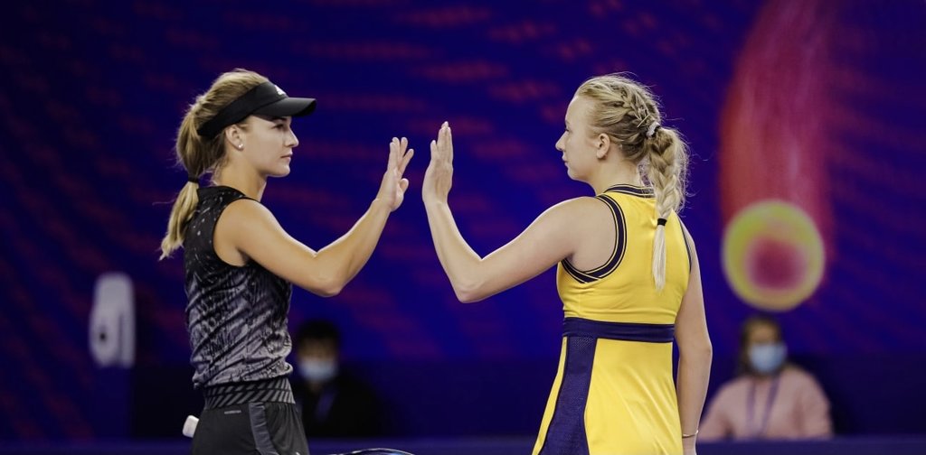 Kalinskaya and Potapova cruised to R2 of the VTB Kremlin Cup in doubles