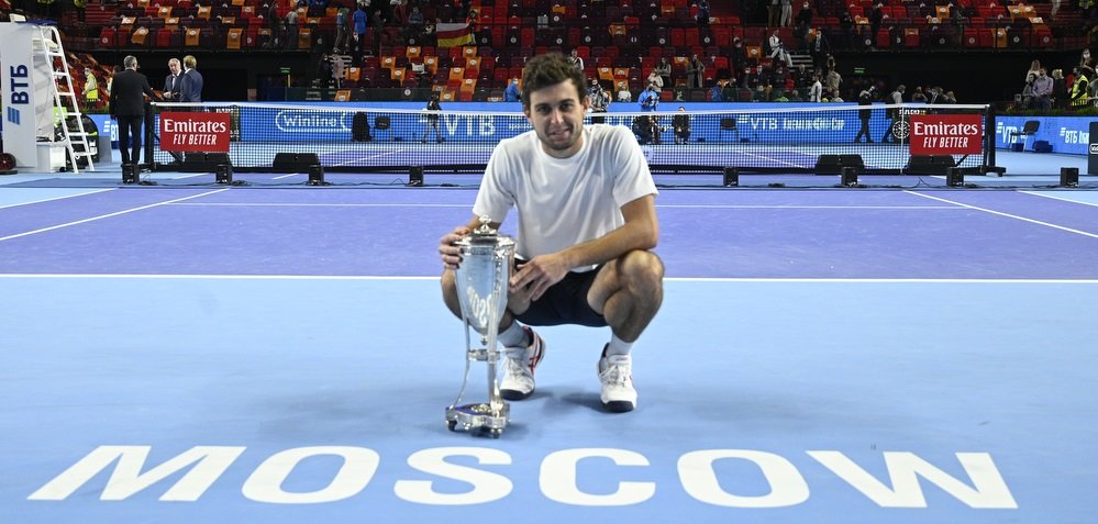 Karatsev outpayed Cilic to win VTB Kremlin Cup singles title