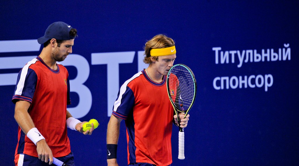 Rublev/Khachanov won their opening match at VTB Kremlin Cup in doubles 