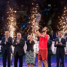 Карен, жмём руку!👏🏻🥇
⠀
Нашему теннисисту понадобилось всего 55 минут, чтобы справиться с опасным Адрианом Маннарино и впервые завоевать главный трофей турнира «ВТБ Кубок Кремля» среди мужчин.
Счёт по сетам 6:2, 6:2!
⠀
Передавайте свои поздравления Карену Хачанову, а мы пошли отмечать победу! Ура!😎
⠀
#кубоккремля #втбкубоккремля #kremlincup #vtbkremlincup